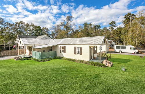 Abita Springs House | Historic Shotgun House/Walk To Town/Biking