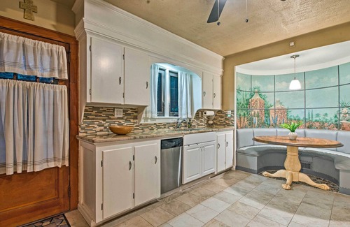 Wapwallopen Cottage | Historic Stone Cottage w/Firepit-Walk to Lily Lake