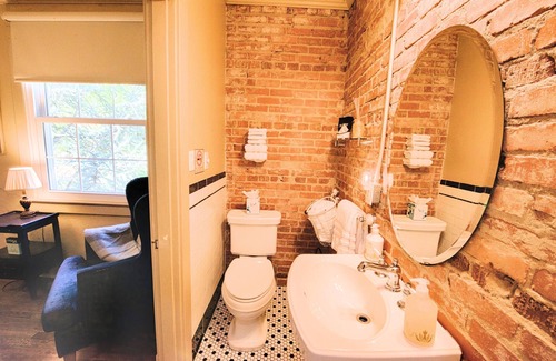 Tapoco Cabin | Historic Tapoco Lodge Resort