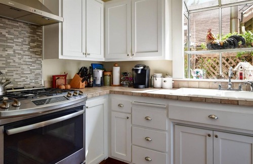 Nevada City Cottage | Historic Victorian cottage