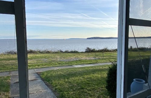 Betterton House | Historic Waterfront Home with Chesapeake Bay View. Sleeps 9. Close to the Beach