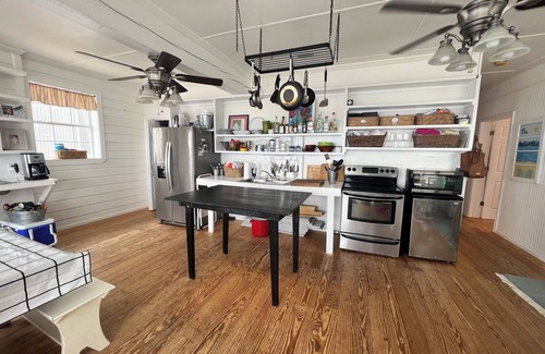 Fort Walton Beach - Destin Cottage | Historical converted tavern surrounded by water, fabulous views, private dock.