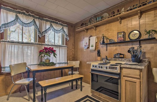 Arden House | Historical Family Home, 12 Mi to DT Asheville