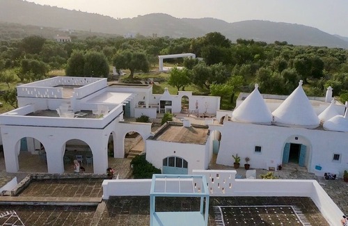 Fasano House | Historical holiday property Borgo Fianco a Fianco with sea views