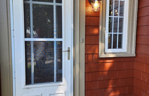 Geneva House | Historical Home Close To Downtown