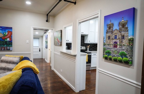 Boerne House | Historical property directly on Main St in Boerne