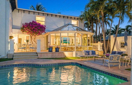 Grandview Heights House | Historical Residence | Heated Pool | Beach Proximity | Indigo Key | RESlDENCES