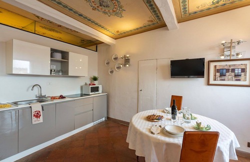 Siena Historical Center Apartment | Historical Studio with 2 balconies on Piazza del Campo and lift in Siena