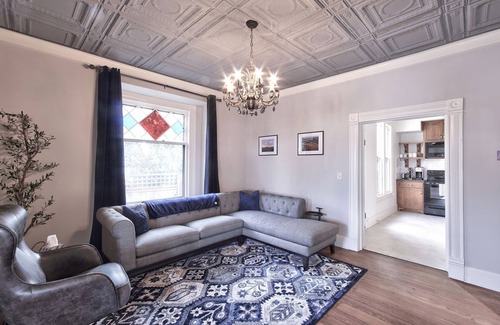 McMinnville House | HISTORICAL VICTORIAN, BEAUTIFULLY RESTORED