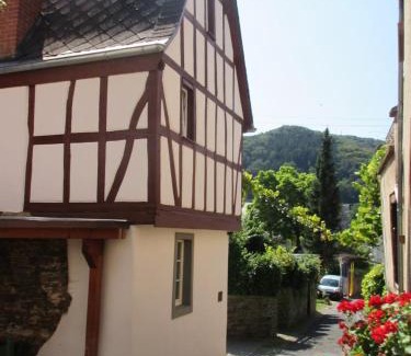 Mesenich House | Historisches Ferienhaus Abteistraße