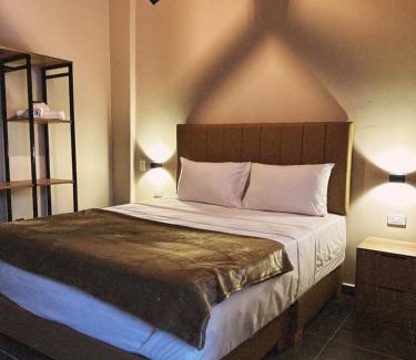 Villa Nueva Hotel | History Center Hotel