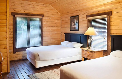 Gordonsville Cabin | History comes alive near the rustic Shenandoah Valley. The Great Outdoors awaits
