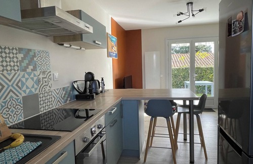 Saint-Palais-sur-Mer Apartment | HISTORY OF ESCAPE AT BELVEDERE, BEACHES AND CENTER ON FOOT, TERRACE/PARKING