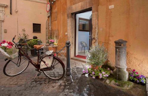 Rione V Ponte Apartment | HiSuiteROME - ApartHotel