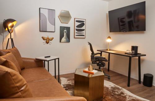 Southwest Raleigh Hotel | Hive House