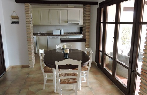 Hacienda del Alamo Villa | HL 027 Holiday rentals 3 Bedrooms 2 Bathroom villa
