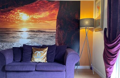 Motherwell Apartment | HLA - KING COURT APARTMENT 2