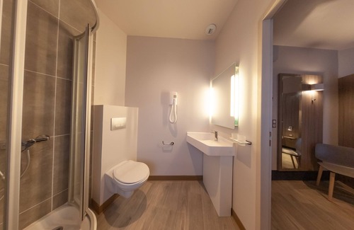 Poincare - Foch - Anatole France - Croix de Bourgogne Hotel | HNG Hotel Nancy Gare