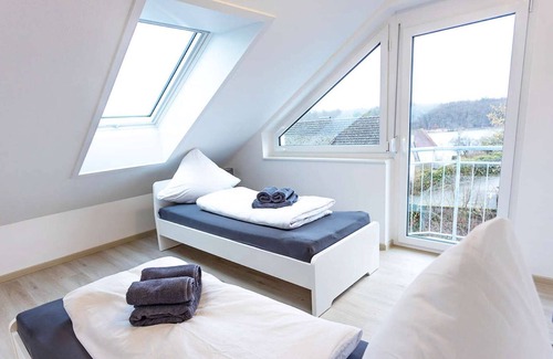 Busingen am Hochrhein Apartment | HÖ01 large apartment with dryer and washing machine