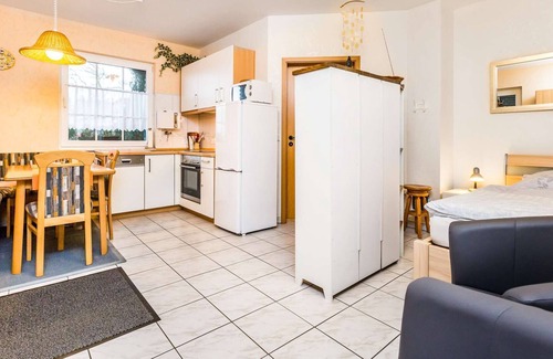 Ehrenfeld Apartment | HÖ01 large apartment with dryer and washing machine