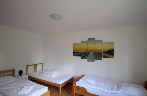 Solingen Apartment | HÖ01 large apartment with dryer and washing machine