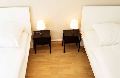 Solingen Apartment | HÖ01 large apartment with dryer and washing machine