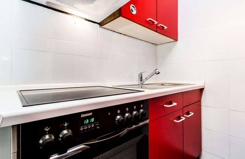 Kalk Apartment | HÖ01 large apartment with dryer and washing machine