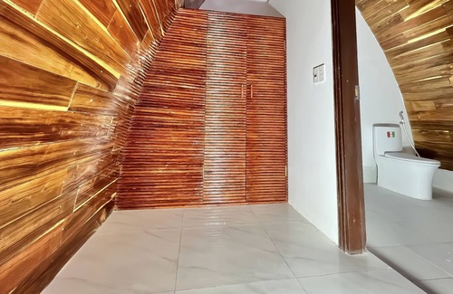 Xuan Canh Hotel | Hoa Loi Resort