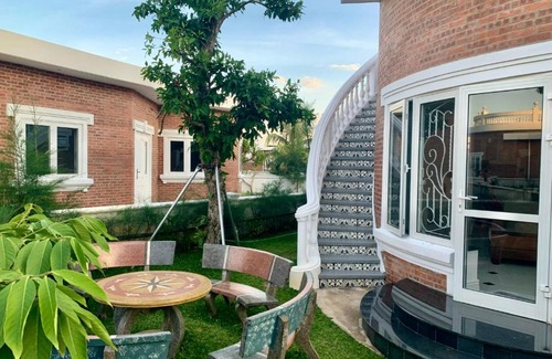 Nghi Xuan House | Hoa Tien Paradise Villa