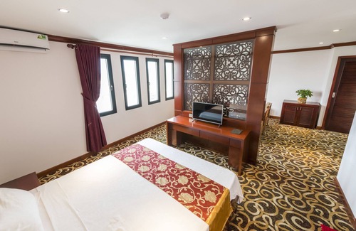 Co To Hotel | Hoang Trung Co To Hotel