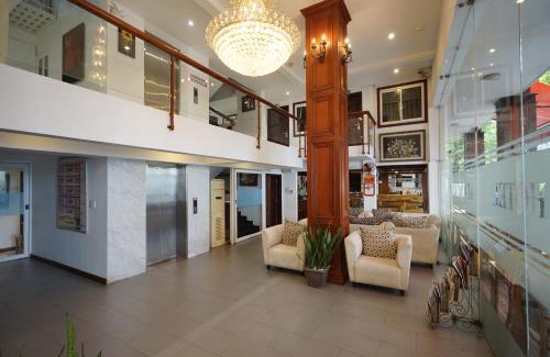 Phu My Hung Hotel | Hoang Yen Hotel Near SECC - Phu My Hung