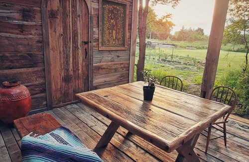 Oro-Medonte RV Rental | hobby farm glamping