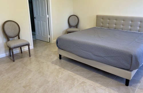 Hobe Sound House | Hobe Sound just a few minutes to the beach! Small dog friendly!
