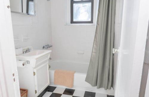Hoboken Apartment | Hoboken Haven – Heart of town!
