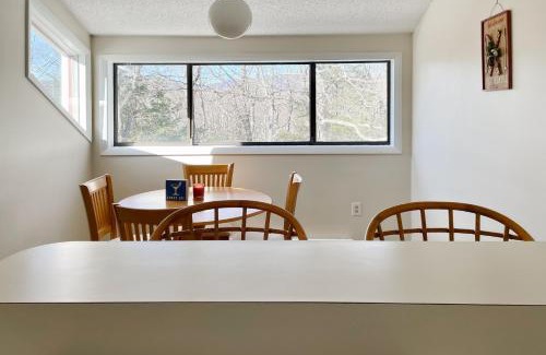 Campton Apartment | Hodgman Getaway