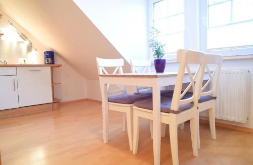 Niederberndorf Apartment | Hof Köhne - Altes Bauernhaus - Wohnung Dachstube links