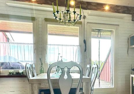 Monschau Apartment | Hof Vierzehnender im Hohen Venn - 70qm Fachwerk-Studio - grosses Wohn-Schlafzimmer mit Dachterrasse und Kaminofen - separate Küche - perfekt für Paare - Monschau - Eifel - Hunde willkommen - Islandpferde