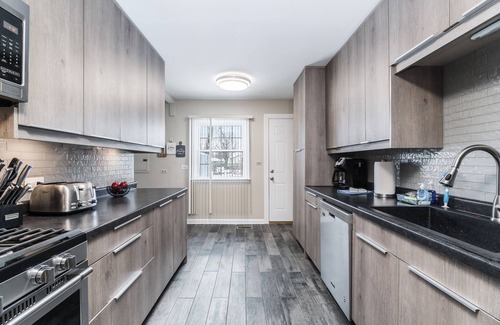 Schaumburg House | Hoffman Estates Rental