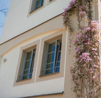 Innere Neustadt Hotel | Hofgarten 1824 Hotel garni