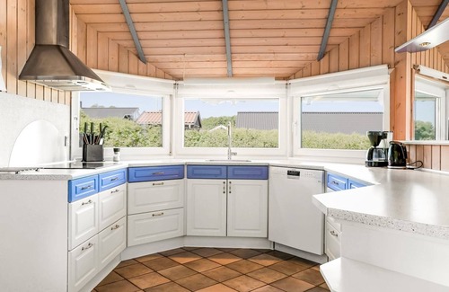 Grønninghoved Strand House | "Hoghni" - 300m from the sea by Interhome