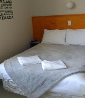 Hokitika Hotel | Hokitika Pioneer Hotel