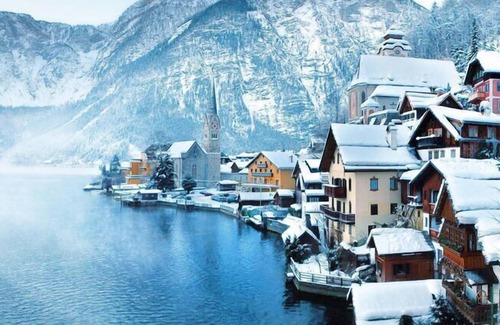 Obertraun House | Holiday home in Obertraun with a beautiful view