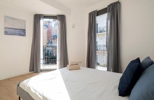 Collblanc y La Torrassa Apartment | Hola Barcelona - Urban Apartments