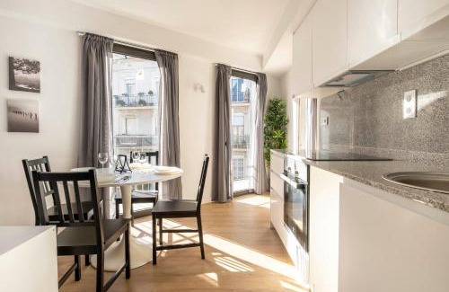 Collblanc y La Torrassa Apartment | Hola Barcelona - Urban Apartments