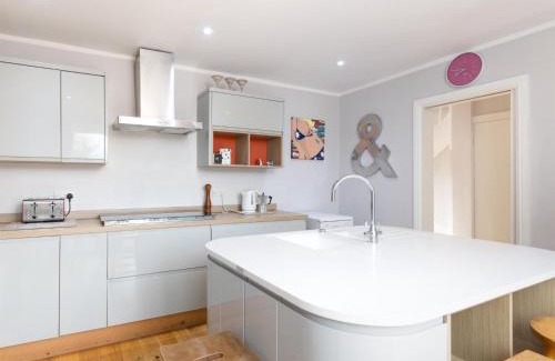Cambridge House | Holbrook House