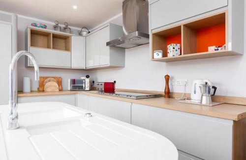 Cambridge House | Holbrook House