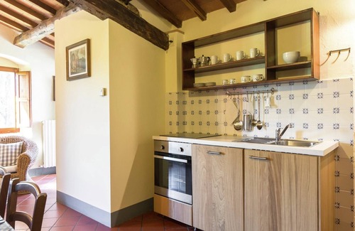 Figline e Incisa Valdarno House | Holiday Home Florence with Pool and Green Views