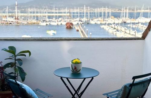 Baiona Old Town Apartment | Holibai, Lembrare, Ático a unos pasitos de la playa, Baiona