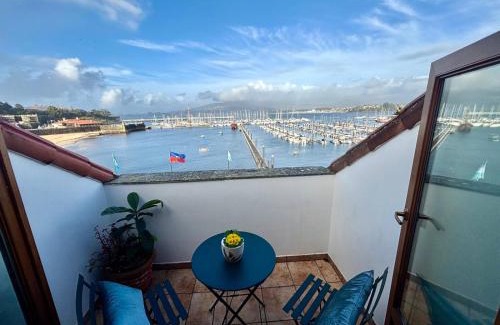 Baiona Old Town Apartment | Holibai, Lembrare, Ático a unos pasitos de la playa, Baiona