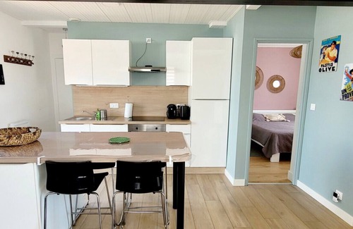 La Faute-sur-Mer House | Holiday Home 'Maison La Guitoune Fautaise' with Terrace, Air Conditioning